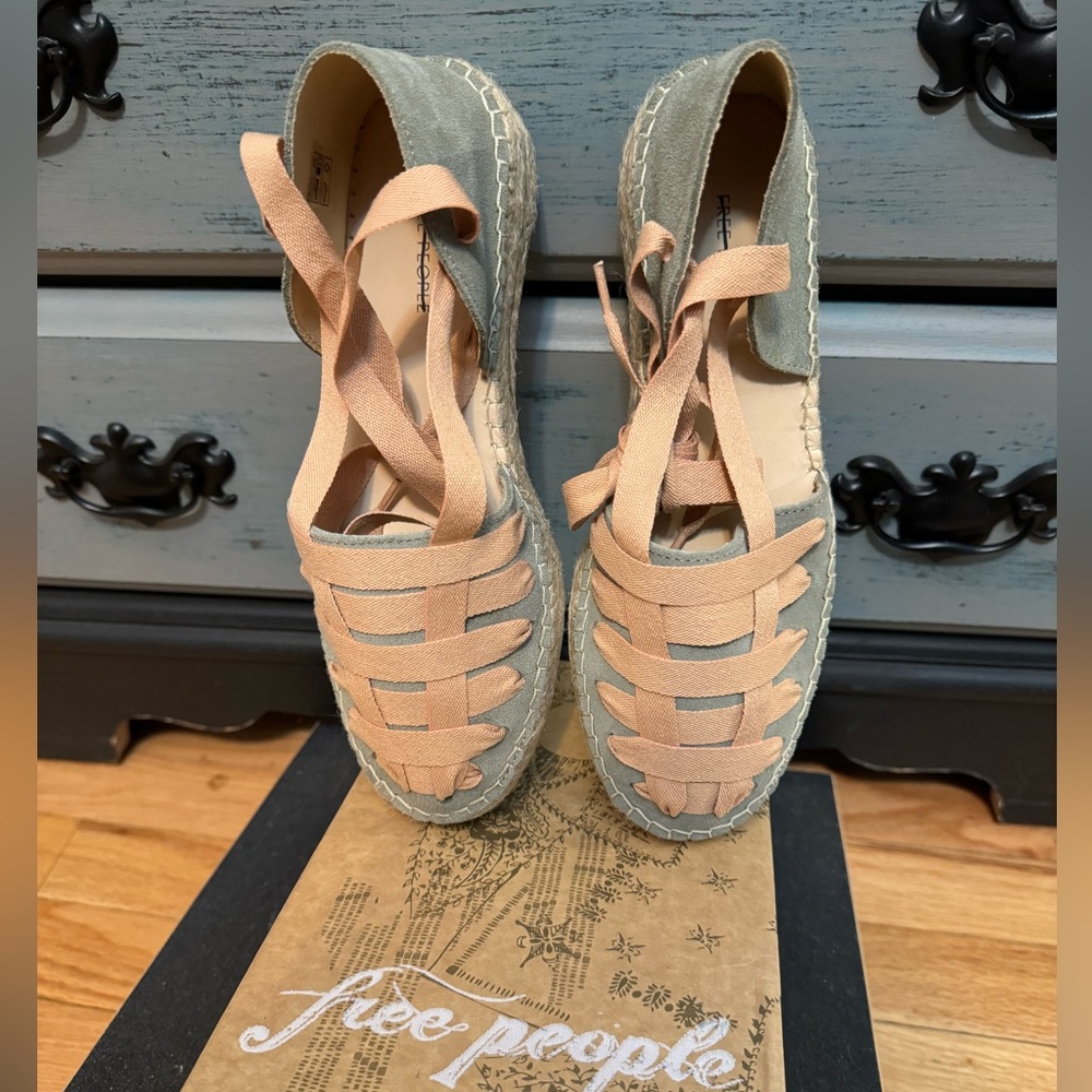 Free People HEAT WAVE WRAP
ESPADRILLE
39/8